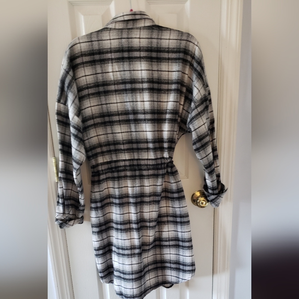 Flannel dress/shirt - Picture 2 of 2